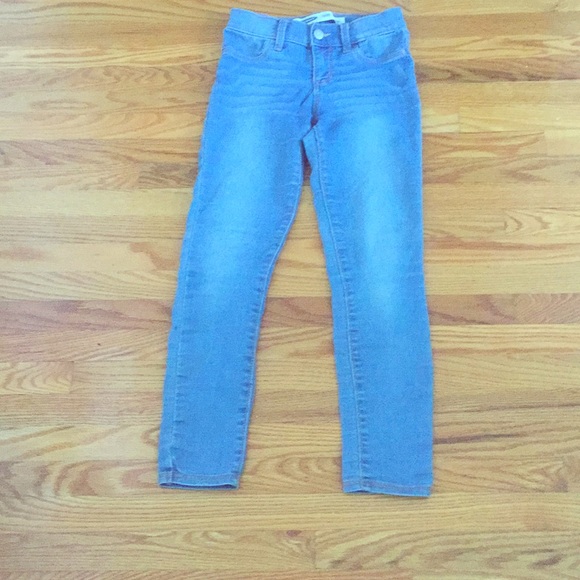 ..... - Picture 1 of 1